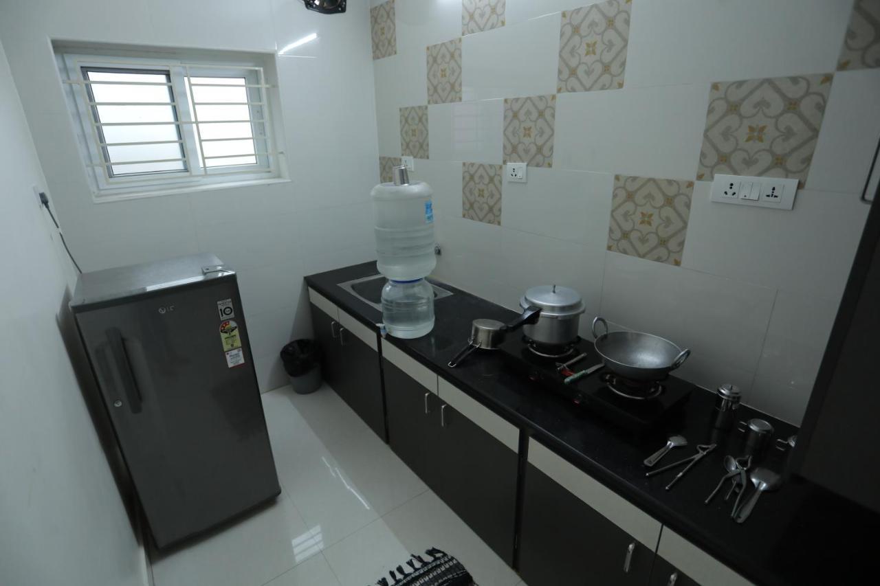 Hotel Moonlight Residency à Tiruchirappalli Extérieur photo