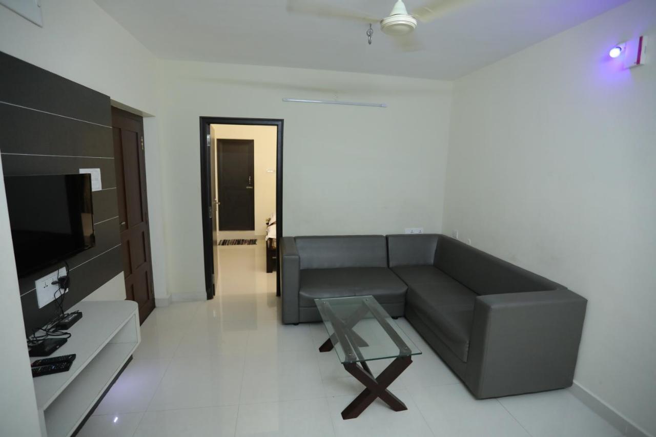 Hotel Moonlight Residency à Tiruchirappalli Extérieur photo