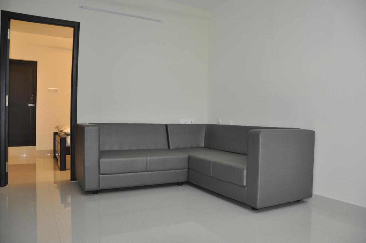 Hotel Moonlight Residency à Tiruchirappalli Extérieur photo