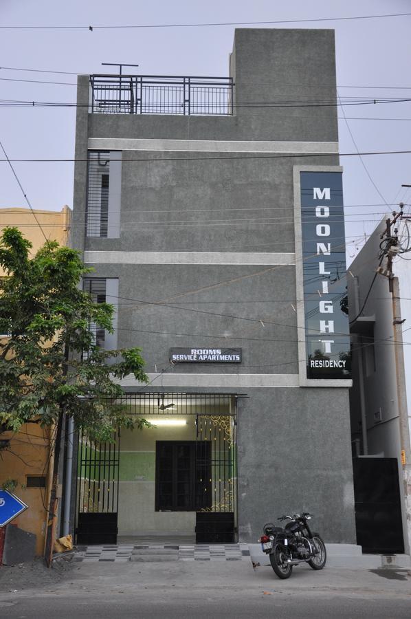 Hotel Moonlight Residency à Tiruchirappalli Extérieur photo