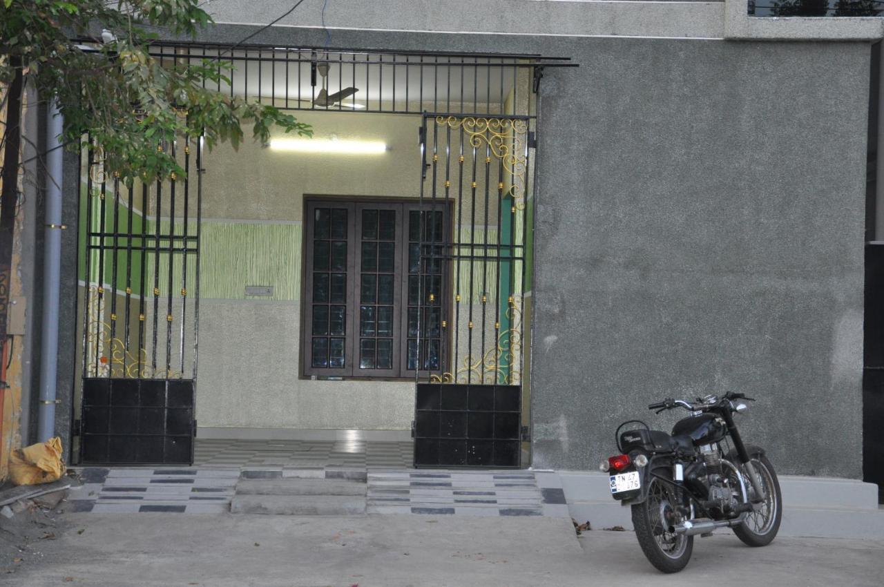 Hotel Moonlight Residency à Tiruchirappalli Extérieur photo