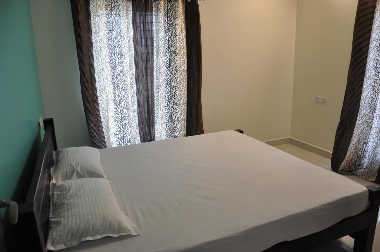 Hotel Moonlight Residency à Tiruchirappalli Extérieur photo
