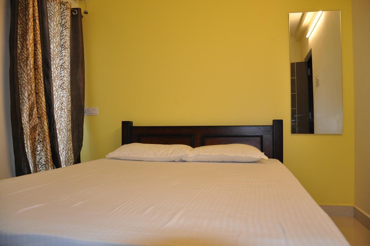 Hotel Moonlight Residency à Tiruchirappalli Extérieur photo